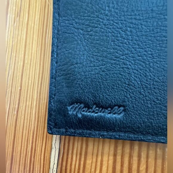 Madewell Black Leather Wallet - Picture 5 of 9